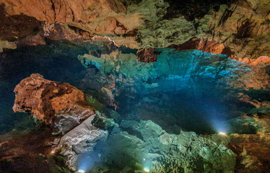 Huelva - Aracena 54 - gruta de Las Maravillas.jpg